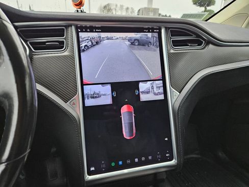 Used 2016 Tesla Model X 90D image 23