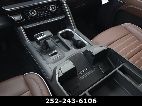 Used 2024 GMC Sierra 1500 Denali Ultimate AWD/4WD image 16
