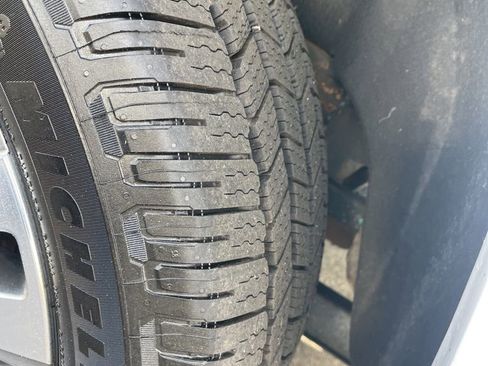 Used 2019 GMC Yukon XL Denali w/ Denali Ultimate Package image 38