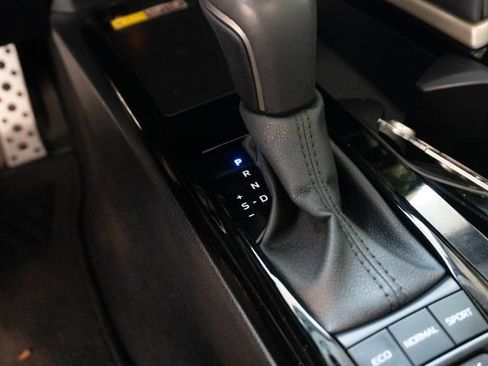 Used 2025 Toyota Camry XSE FWD image 25