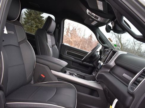 New 2026 RAM 2500 Laramie w/ Night Edition image 31