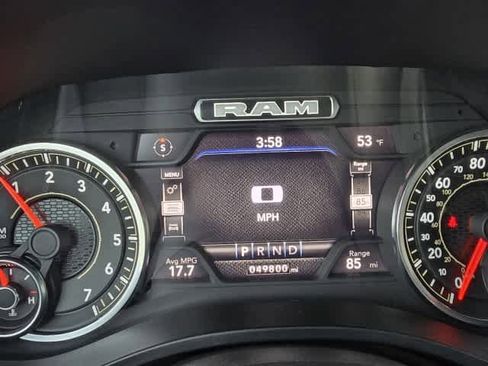 Used 2024 RAM 1500 Laramie AWD/4WD image 21