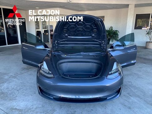 Used 2018 Tesla Model 3 Long Range image 21