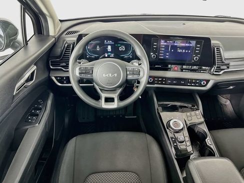 Used 2023 Kia Sportage LX AWD/4WD image 3