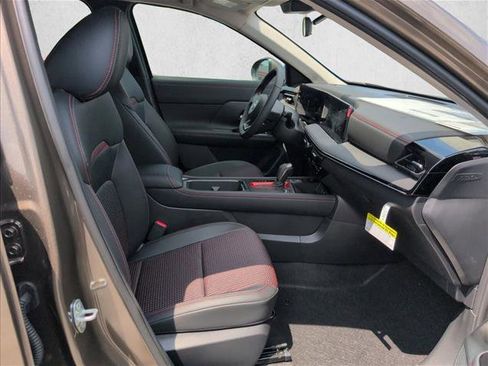 New 2025 Nissan Kicks SR w/ Illumination Package image 22