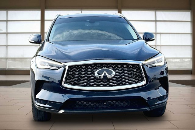 Used 2024 INFINITI QX50 Luxe FWD image 3
