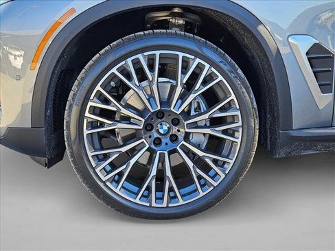 Used 2026 BMW X5 xDrive40i w/ Premium Package AWD/4WD image 10