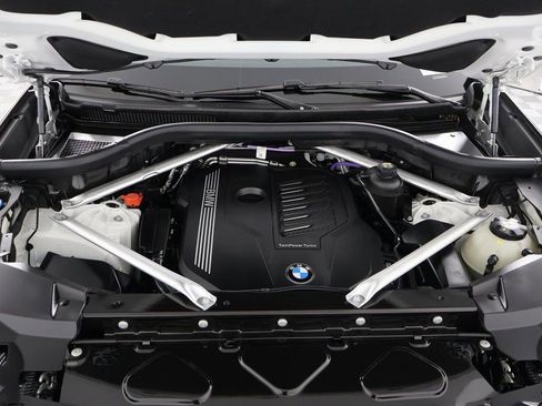 Used 2023 BMW X6 xDrive40i w/ Premium Package image 15