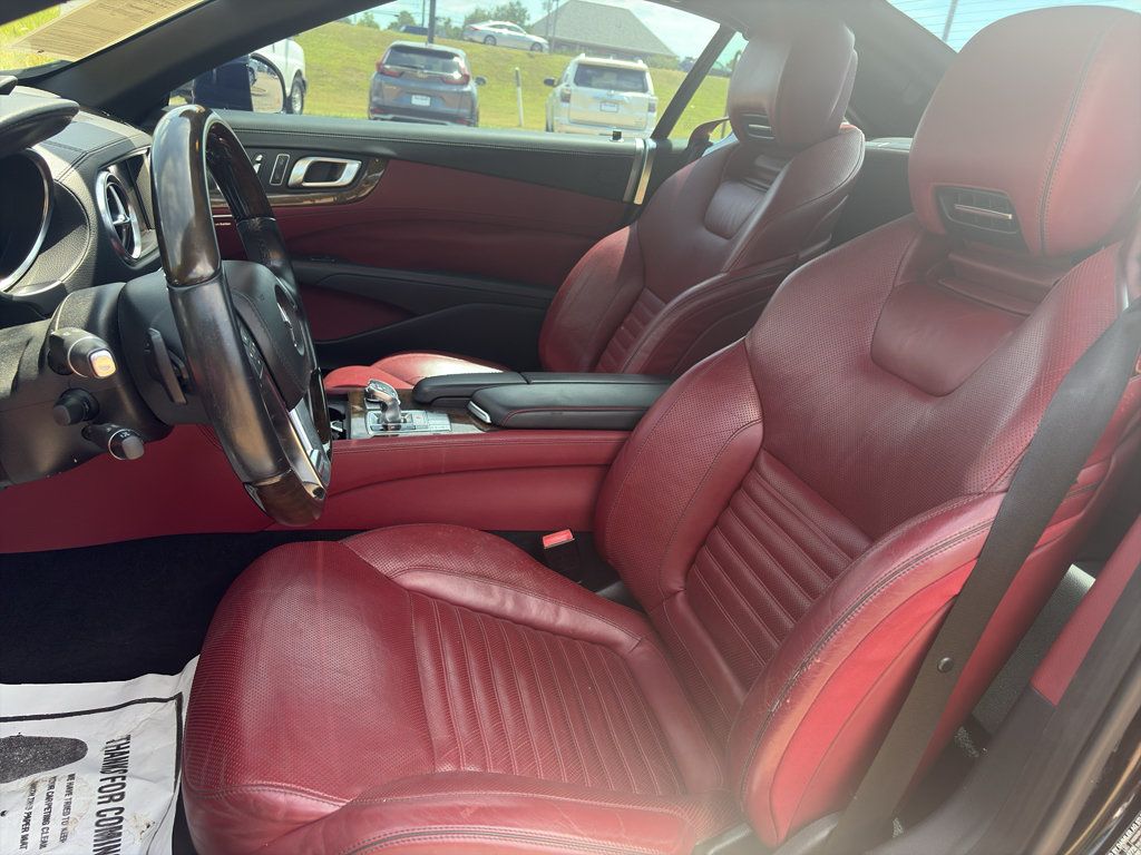 Used 2015 Mercedes-Benz SL 550 image 11