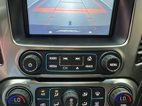 Used 2019 Chevrolet Tahoe LS RWD image 18