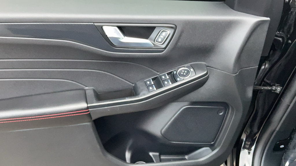 Certified 2025 Ford Escape ST-Line FWD image 32