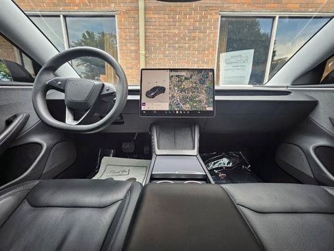 Used 2024 Tesla Model 3 Long Range RWD image 40