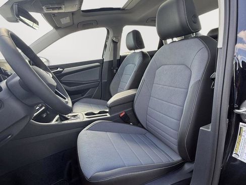 New 2025 Volkswagen Jetta SE image 10