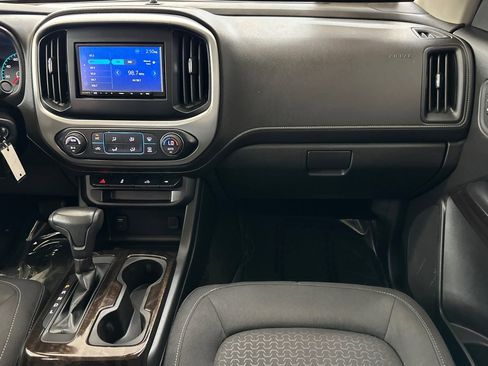 Used 2017 GMC Canyon SLE w/ SLE Convenience Package RWD image 28