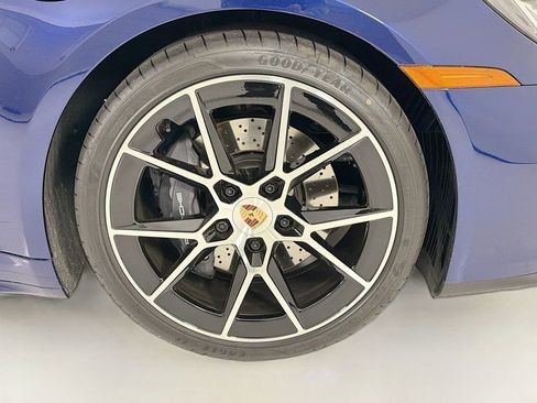Certified 2026 Porsche 911 Carrera T RWD image 37
