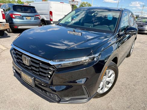 Used 2025 Honda CR-V LX image 3