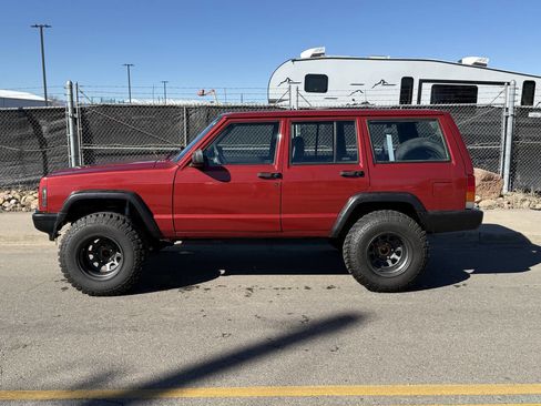 Used 1999 Jeep Cherokee SE image 10