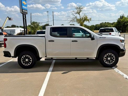 Certified 2024 Chevrolet Silverado 1500 ZR2 w/ Technology Package AWD/4WD image 6