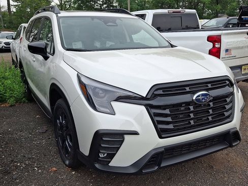 Used 2025 Subaru Ascent Bronze Edition w/ Onyx Package image 2