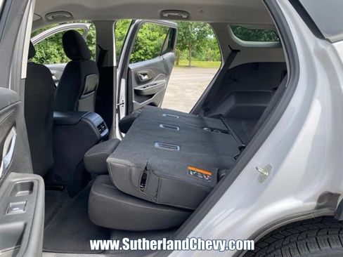 Used 2024 GMC Terrain SLE AWD/4WD image 38