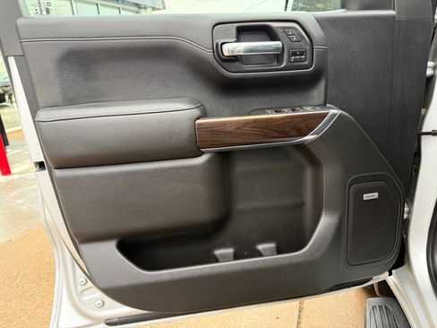 Used 2020 GMC Sierra 1500 SLT image 10