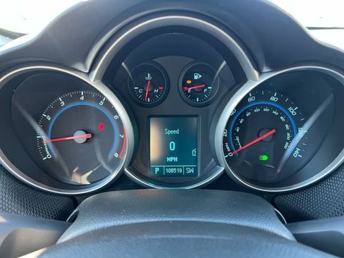 Used 2011 Chevrolet Cruze LT image 30