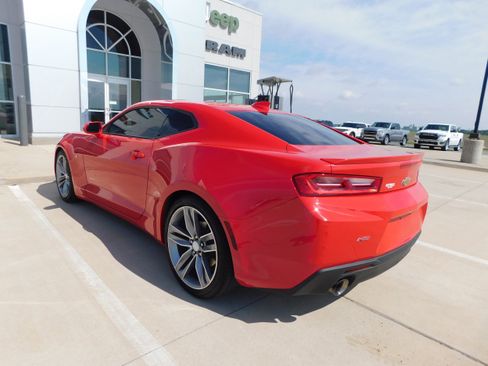 Used 2018 Chevrolet Camaro LT w/ RS Package image 3