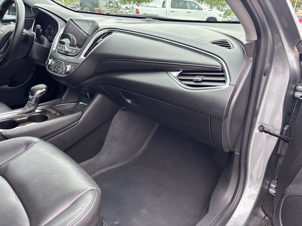 Used 2024 Chevrolet Malibu LT FWD image 26