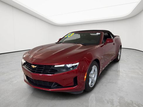 Used 2023 Chevrolet Camaro LT RWD image 3
