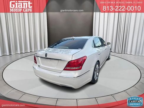Used 2012 Hyundai Equus Signature RWD image 5