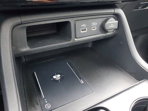 Used 2023 Honda Pilot TrailSport image 21