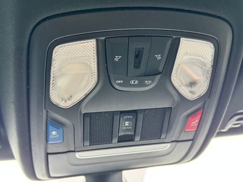 Used 2022 RAM 1500 Big Horn AWD/4WD image 26