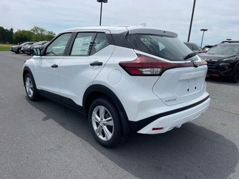 New 2025 Nissan Kicks Play S image 6