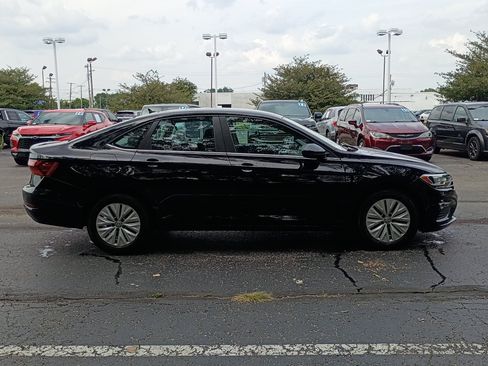 Used 2019 Volkswagen Jetta S w/ Driver Assistance Package FWD image 2
