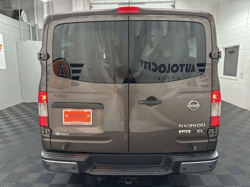 Used 2015 Nissan NV 3500 SL w/ Technology Package image 8