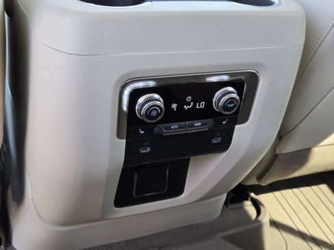 Used 2023 GMC Yukon Denali w/ LPO, Floor Liner Package AWD/4WD image 25