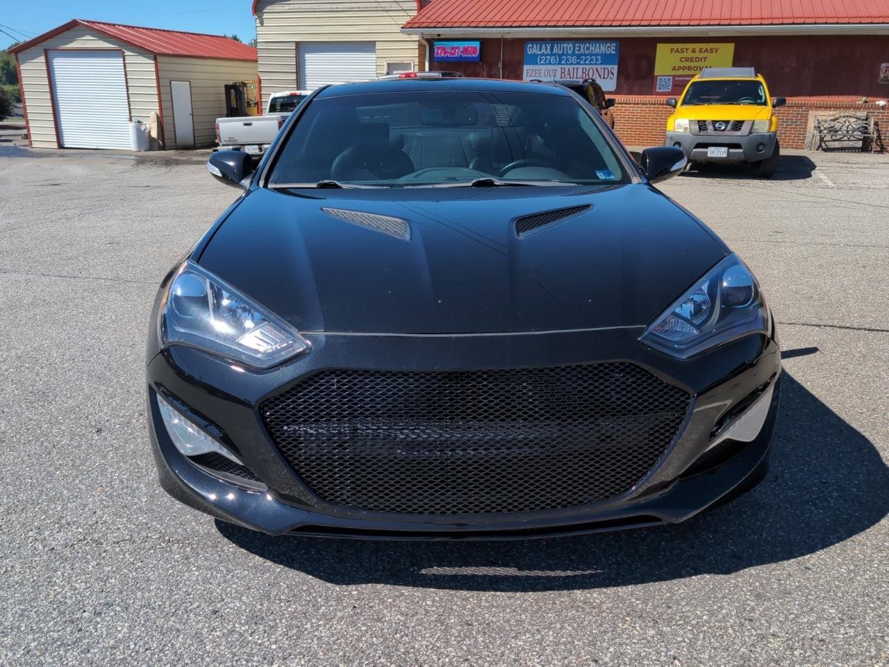 Used 2016 Hyundai Genesis Coupe 3.8 RWD image 8
