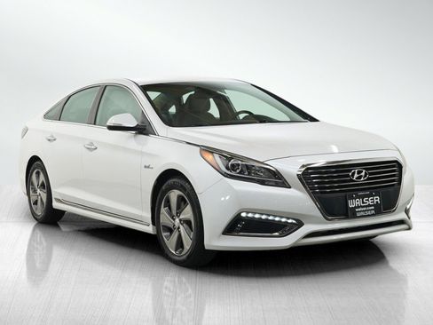 Used 2017 Hyundai Sonata Plug-In Hybrid FWD image 7