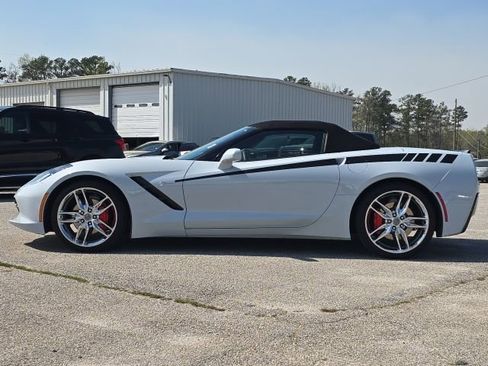 Used 2019 Chevrolet Corvette Stingray Convertible w/ 2LT Preferred Equipment Group image 2