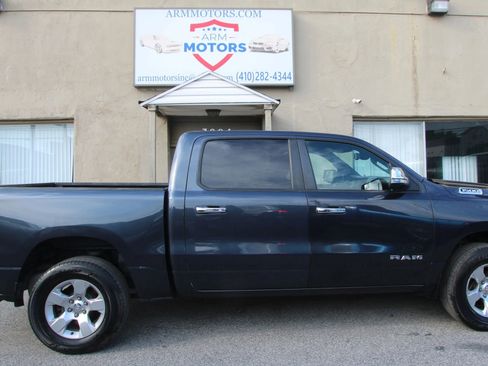 Used 2019 RAM 1500 Big Horn AWD/4WD image 4