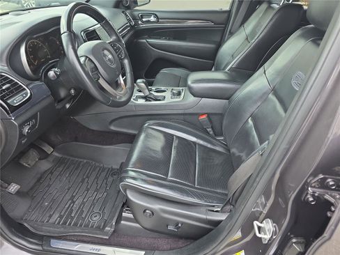 Used 2019 Jeep Grand Cherokee Overland image 11