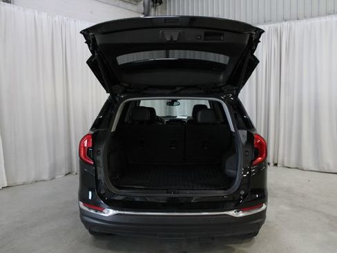 Used 2022 GMC Terrain SLT w/ GMC Pro Grade Package AWD/4WD image 33