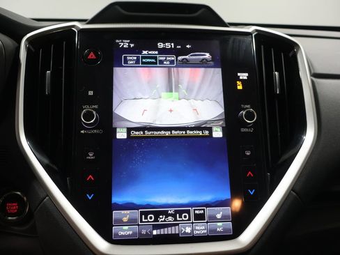 Used 2023 Subaru Ascent Limited AWD/4WD image 28