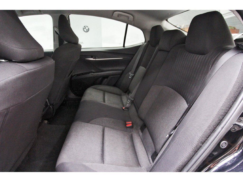 Used 2025 Toyota Camry LE FWD image 13