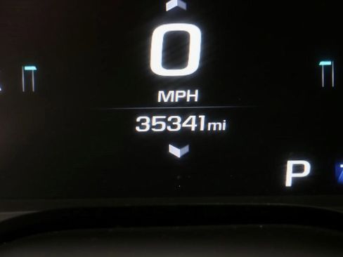 Used 2017 Chevrolet Camaro SS image 11