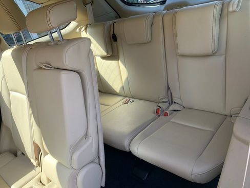 Used 2017 Toyota Highlander XLE AWD/4WD image 18