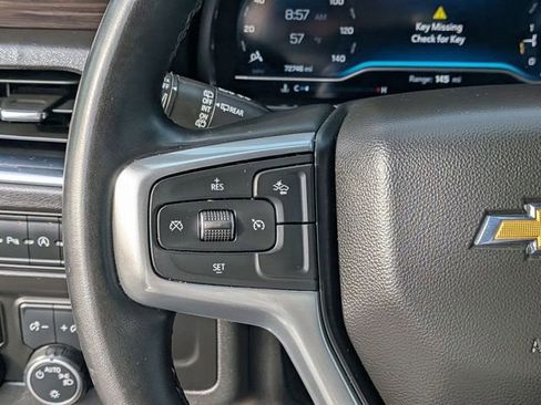 Used 2024 Chevrolet Suburban LT RWD image 17