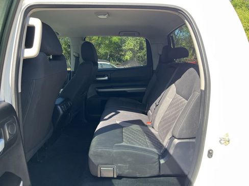 Used 2020 Toyota Tundra SR5 w/ SR5 Upgrade Package image 6