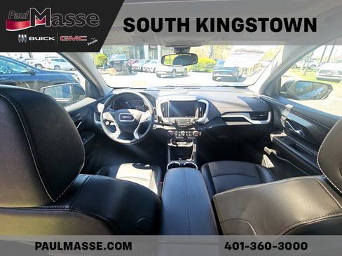 Used 2023 GMC Terrain SLT w/ Infotainment Package II AWD/4WD image 18
