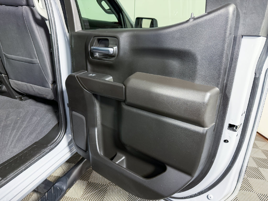 Used 2024 Chevrolet Silverado 1500 Custom w/ Turbomax Blackout Package AWD/4WD image 46